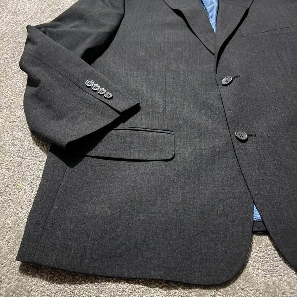 OAK HILL men’s gray suit jacket blazer 46R great condition.